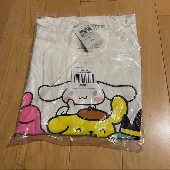 NWT sanrio and friends boyfriend fit tee - Picture 4 of 6